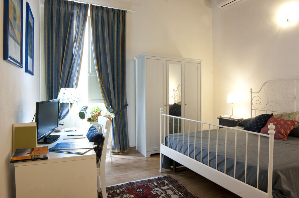 La Dimora Di Odisseo Bed & Breakfast Trapani Room photo